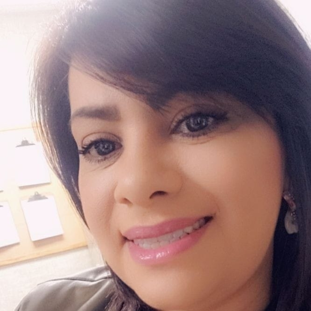 Meet your Posher, Gina